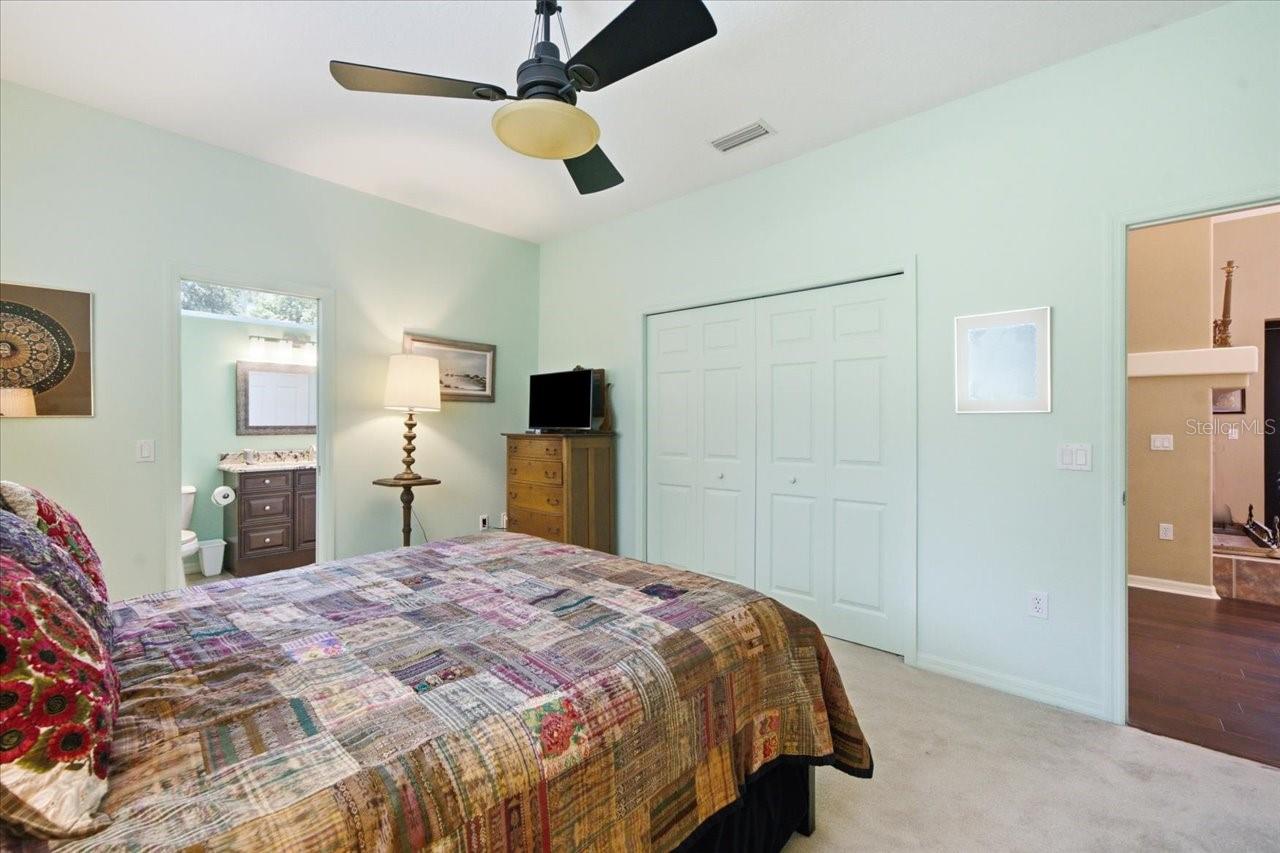 418 PINE BLUFF DR — photo 40