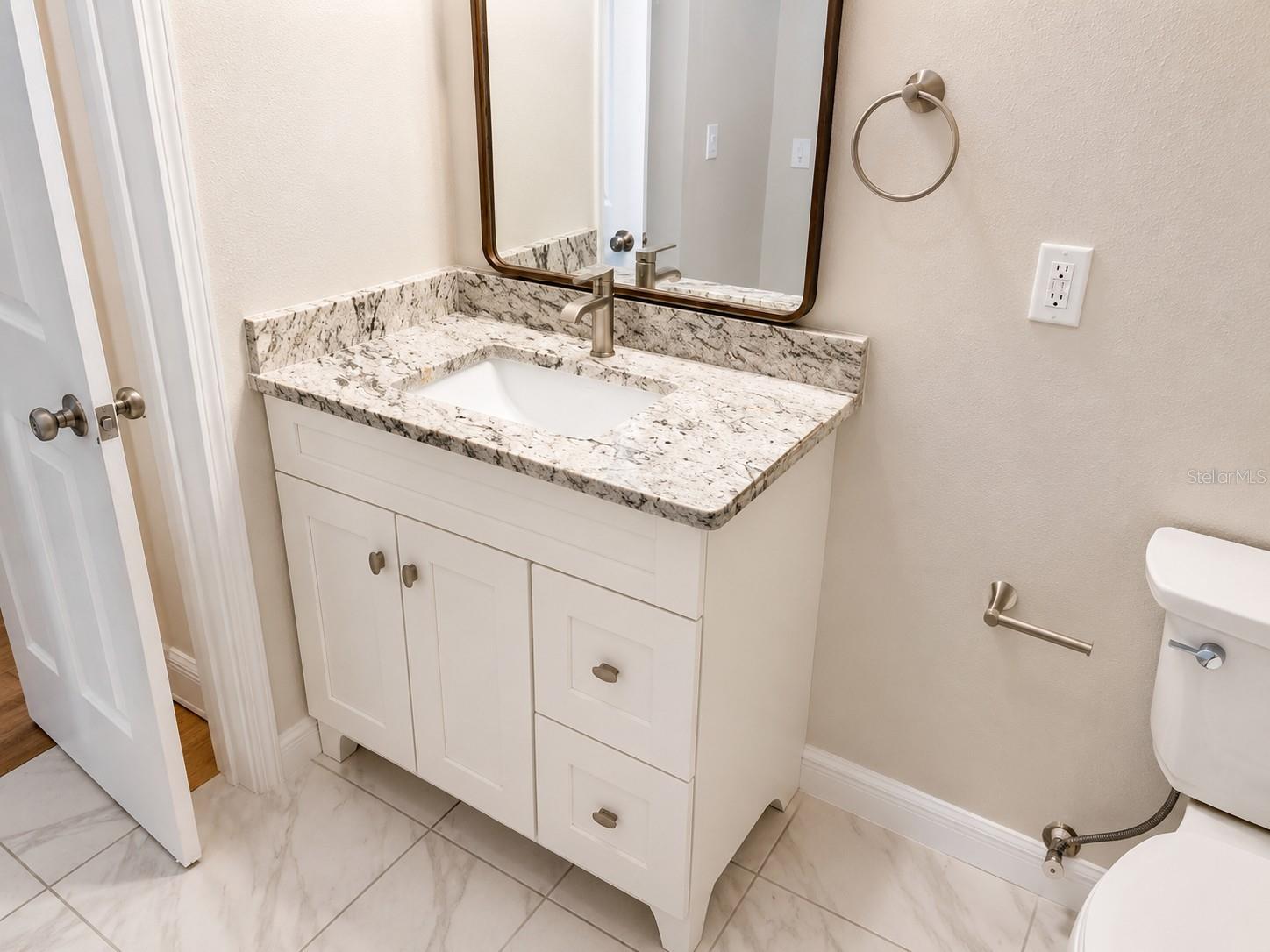 3058 PALMADELIA AVE — photo 13
