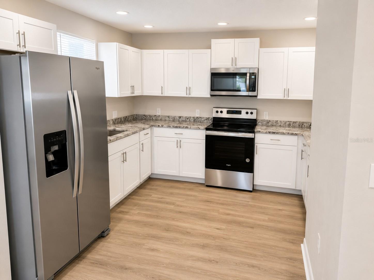 3058 PALMADELIA AVE — photo 6