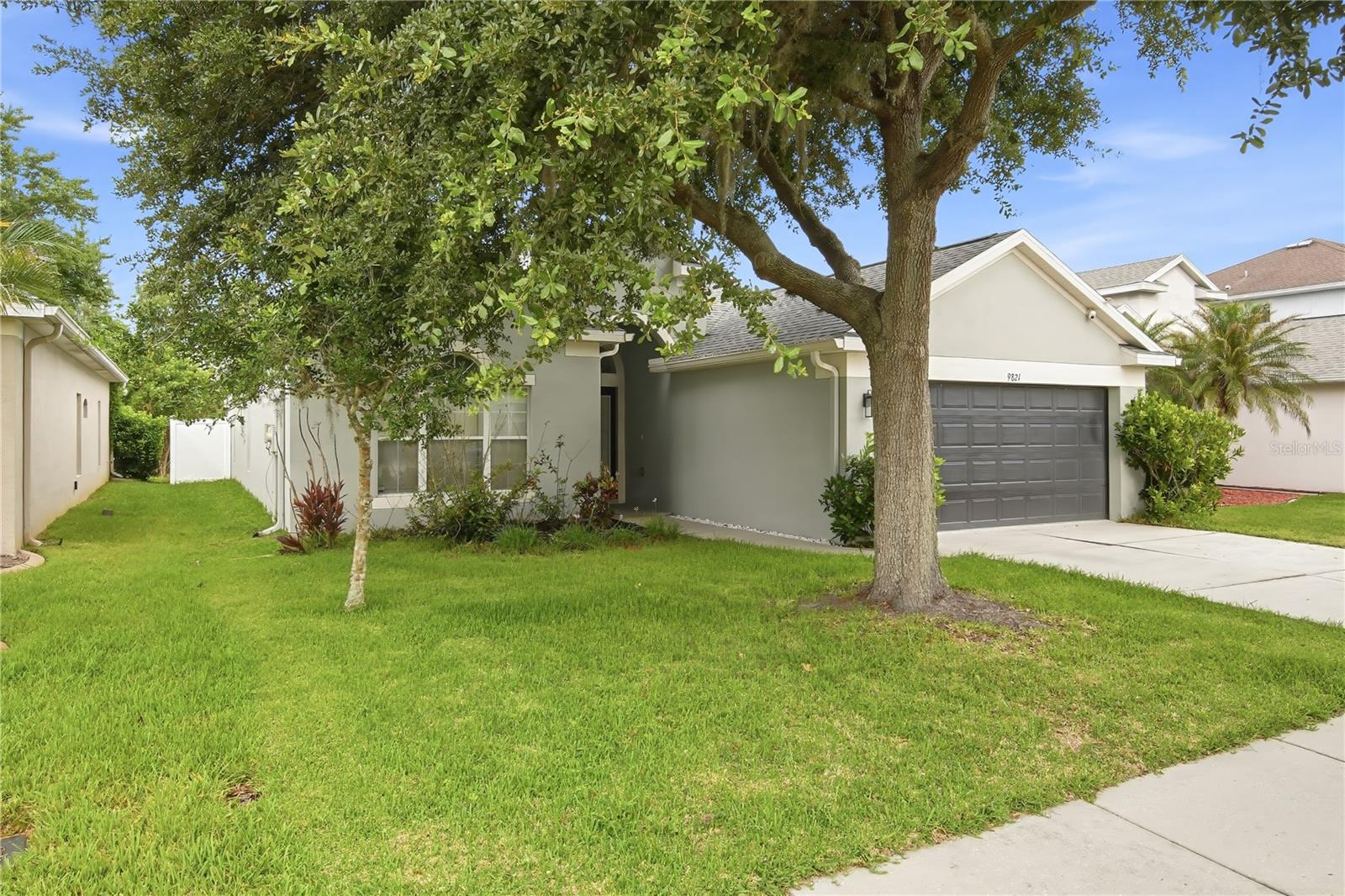 9821 JASMINE BROOK CIR — photo 2
