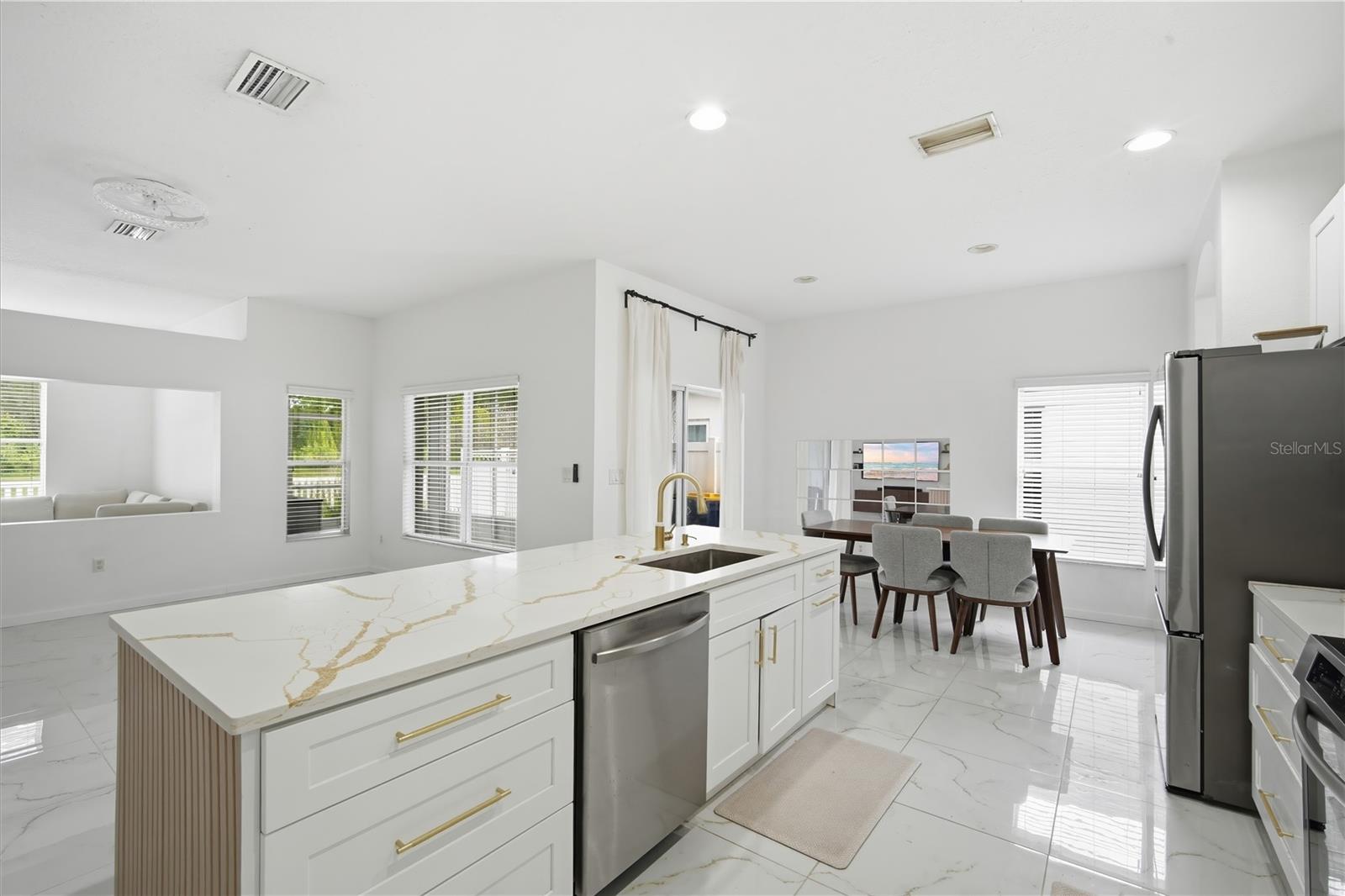 9821 JASMINE BROOK CIR — photo 11