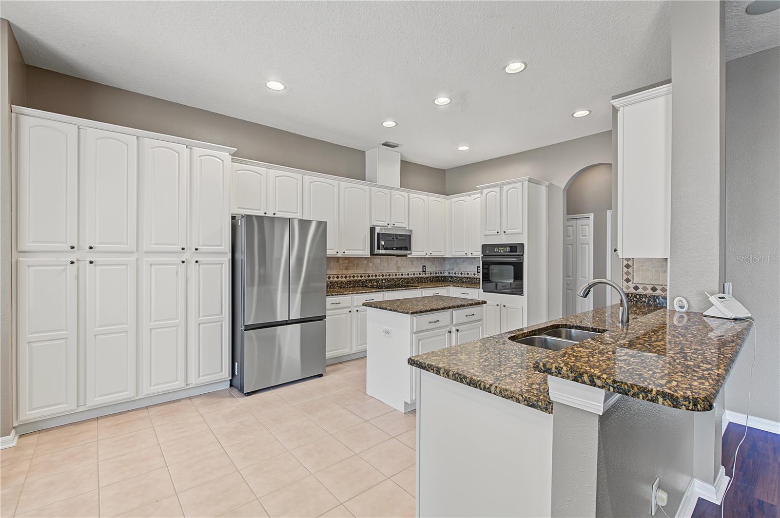 2418 BLUE STONE CT — photo 16
