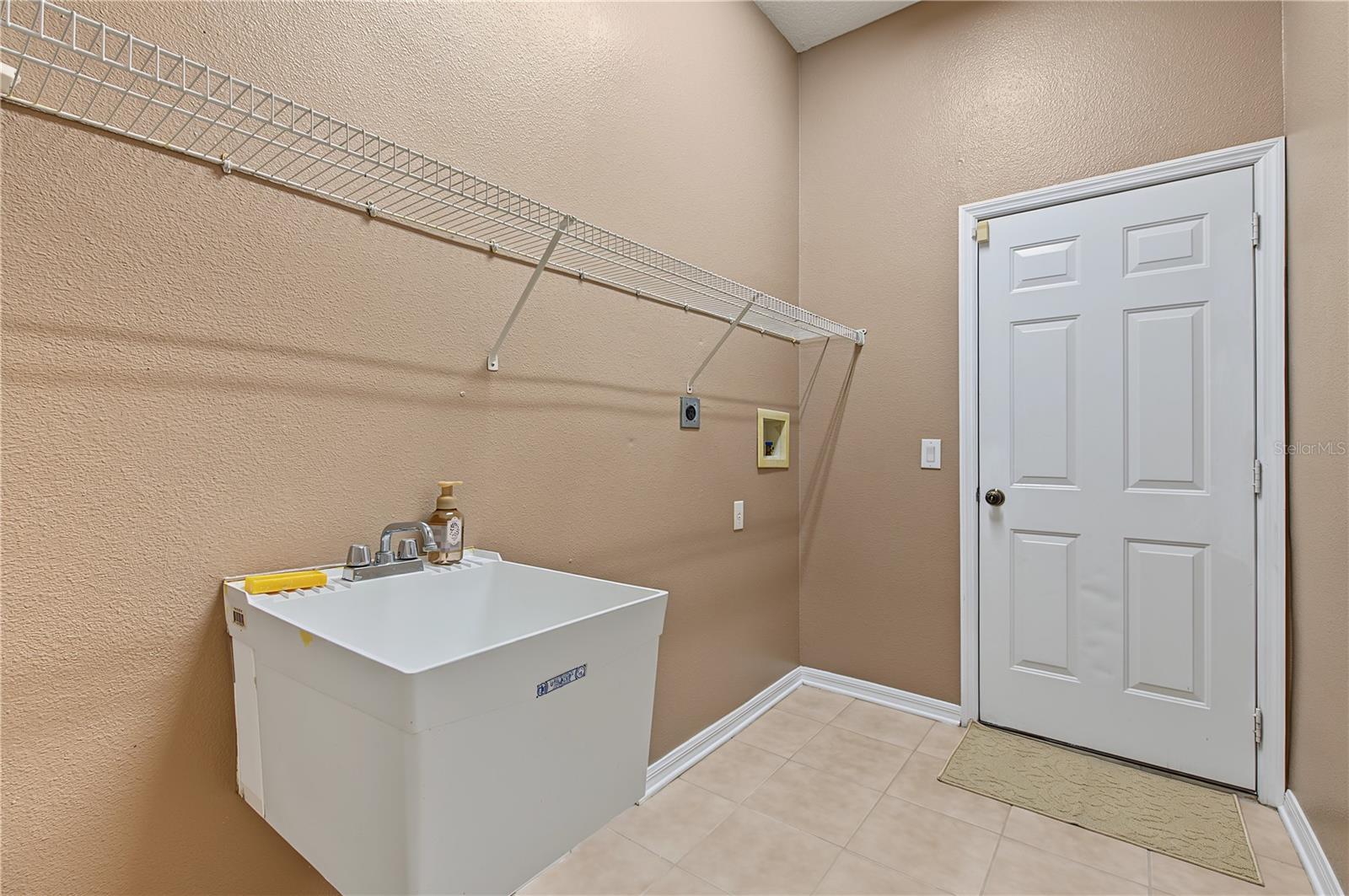 2418 BLUE STONE CT — photo 39