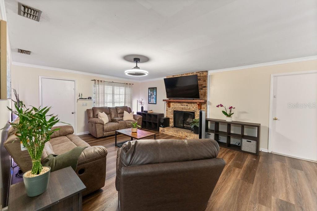 38213 PALM GROVE DR — photo 8
