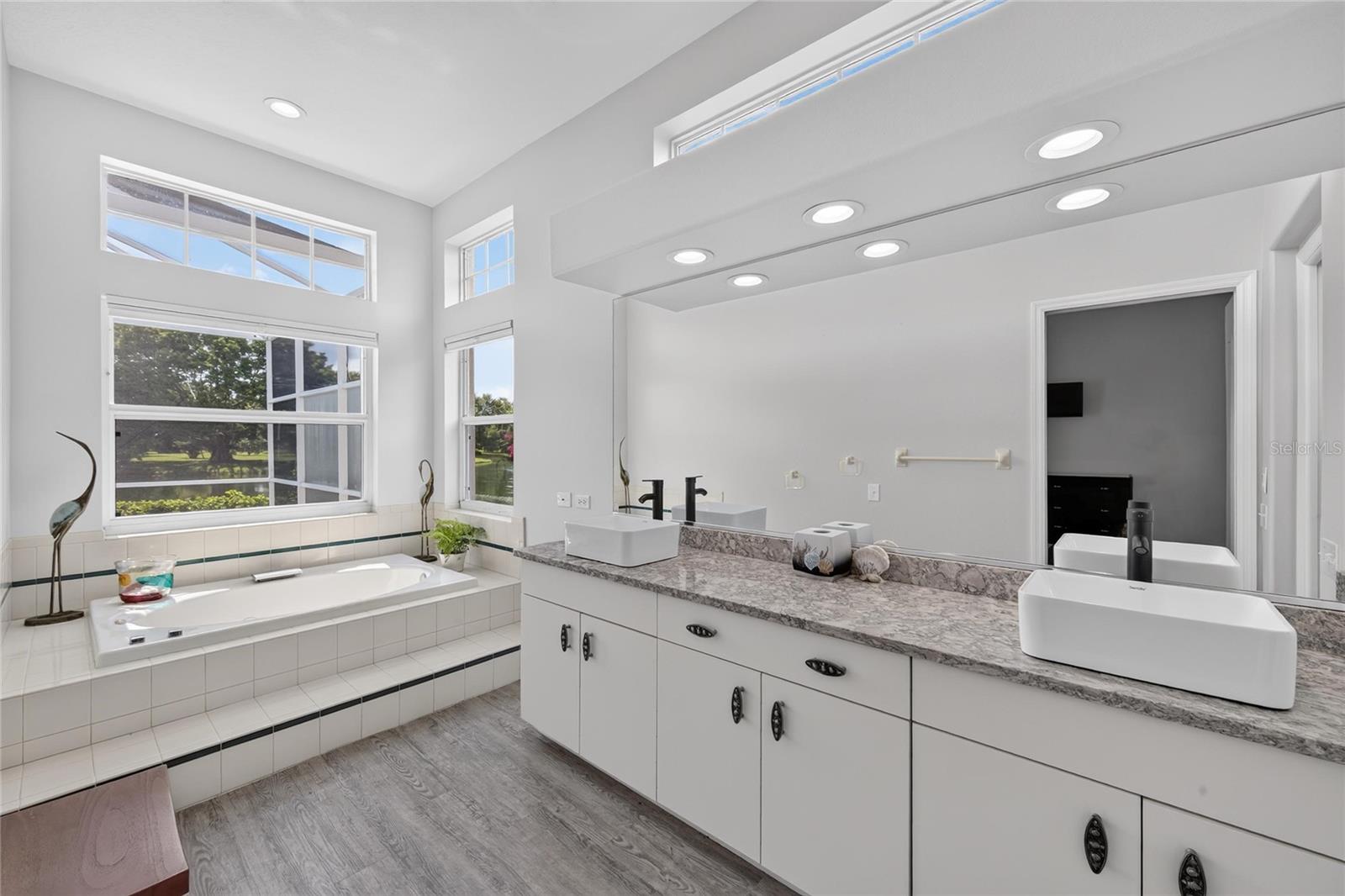 6726 HICKORY HAMMOCK CIR — photo 48