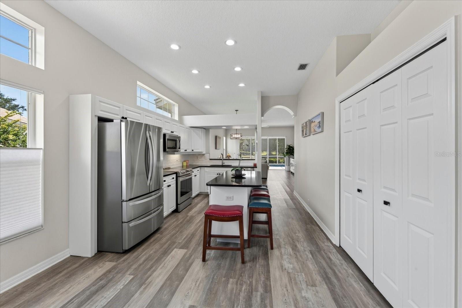 6726 HICKORY HAMMOCK CIR — photo 30