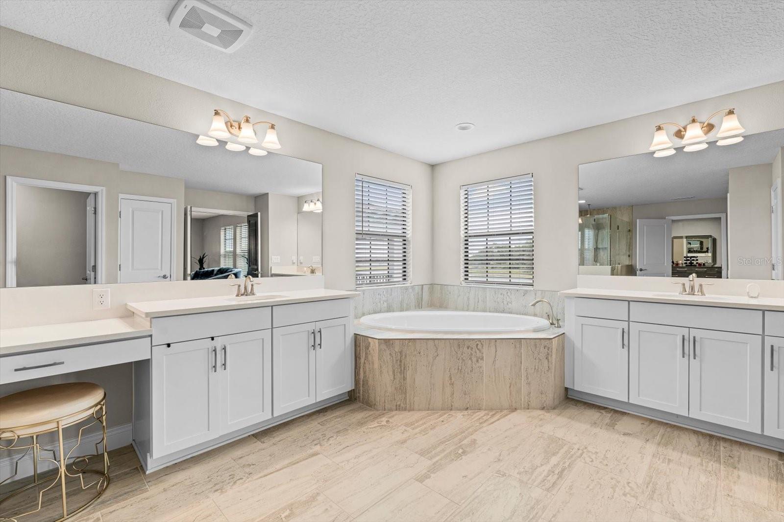 12854 BOGGY CREEK DR — photo 57