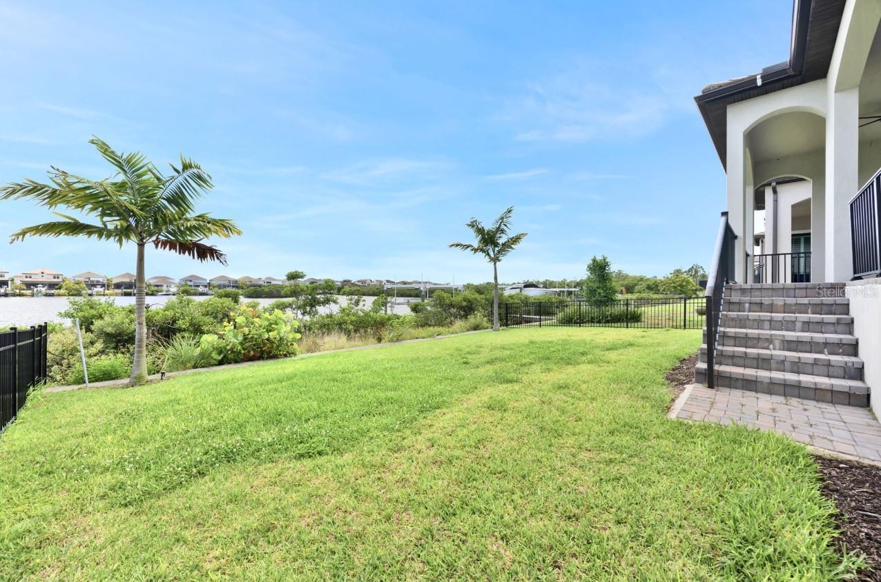 1112 SEAGRAPE DR — photo 47