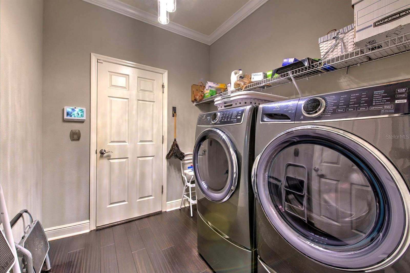 6540 PARK STRAND DR — photo 28