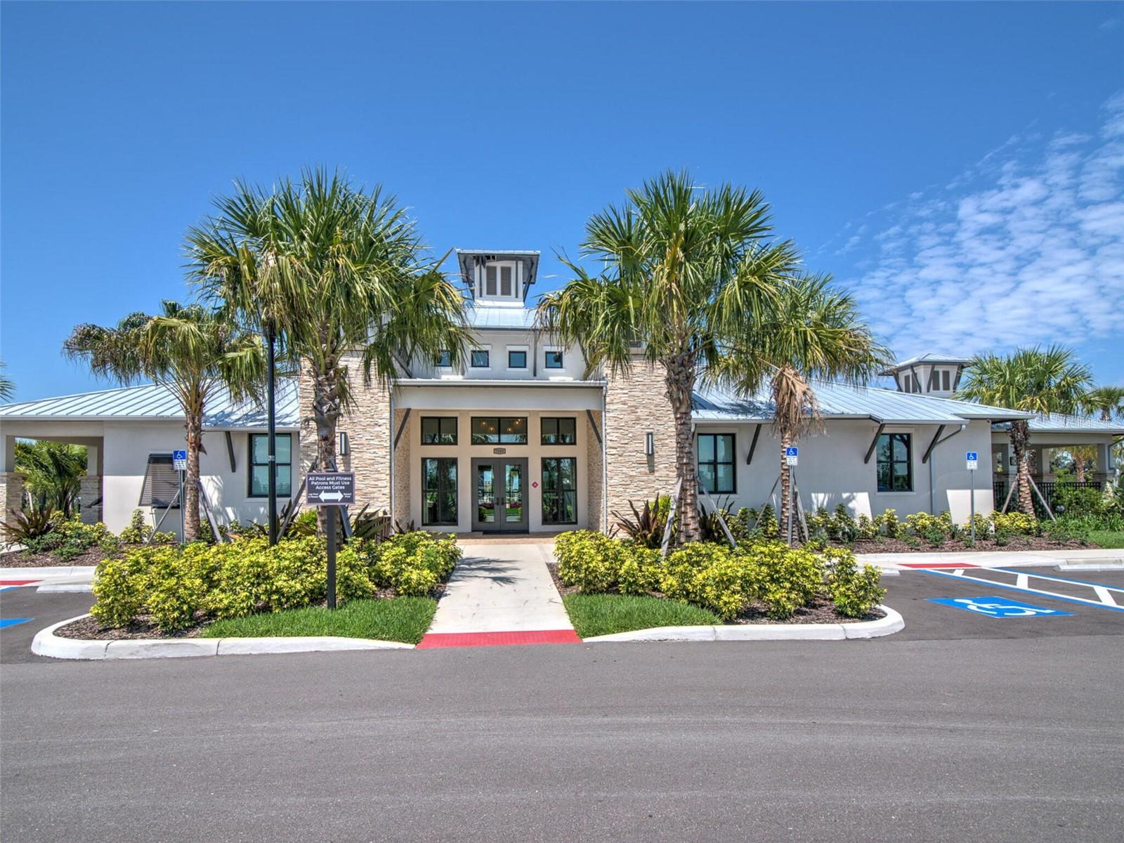 6540 PARK STRAND DR — photo 30