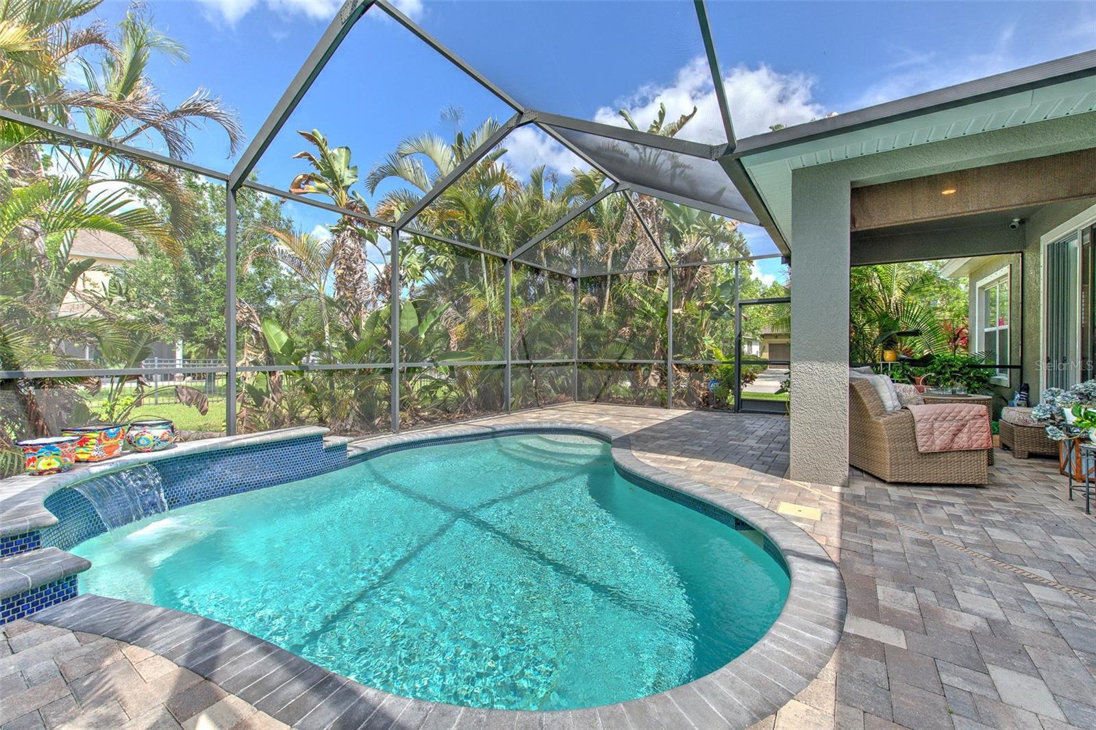 6540 PARK STRAND DR — photo 8