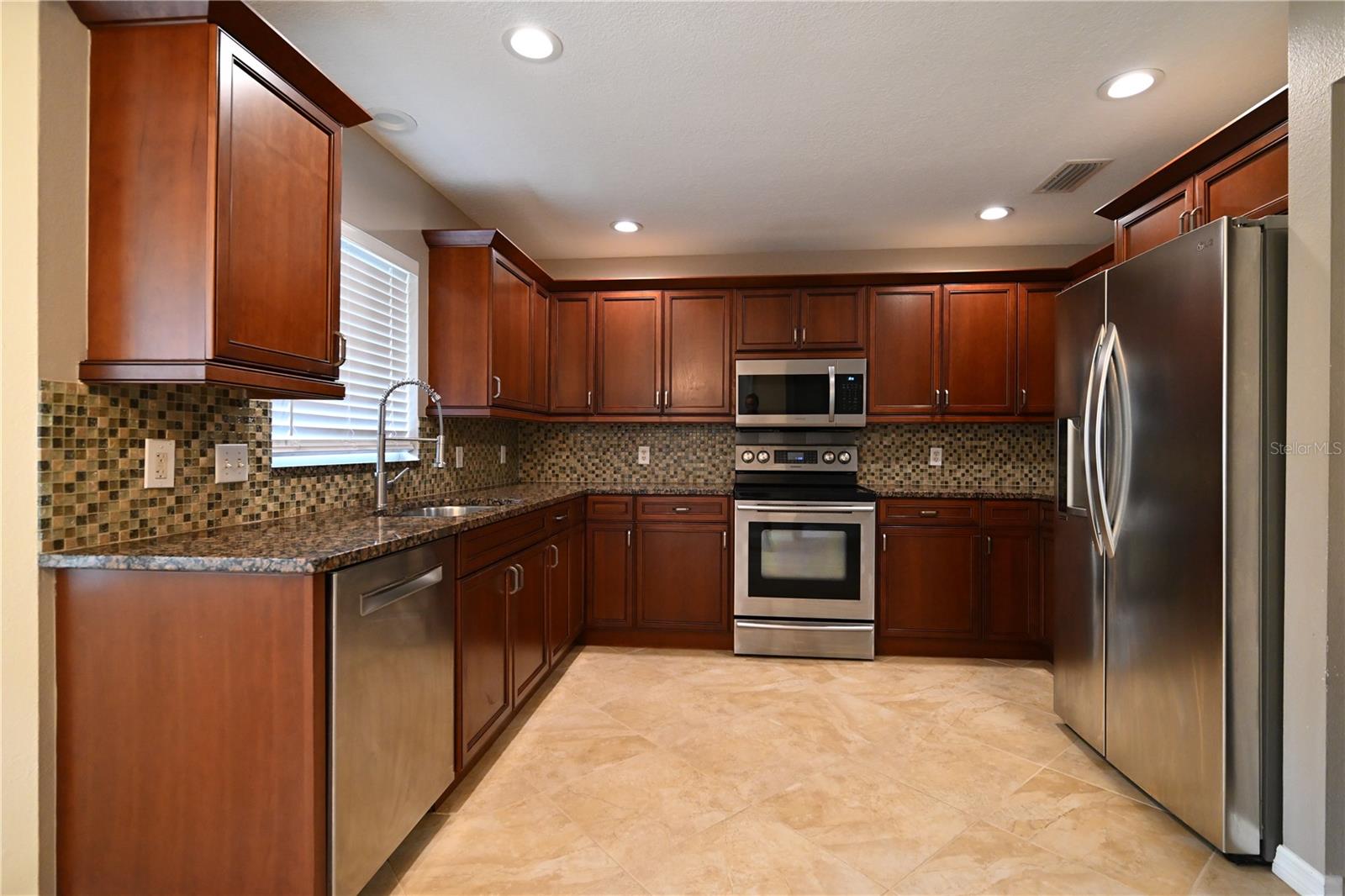 2043 OLD TRENTON LN — photo 5
