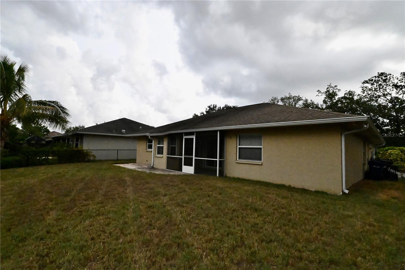 2043 OLD TRENTON LN — photo 44