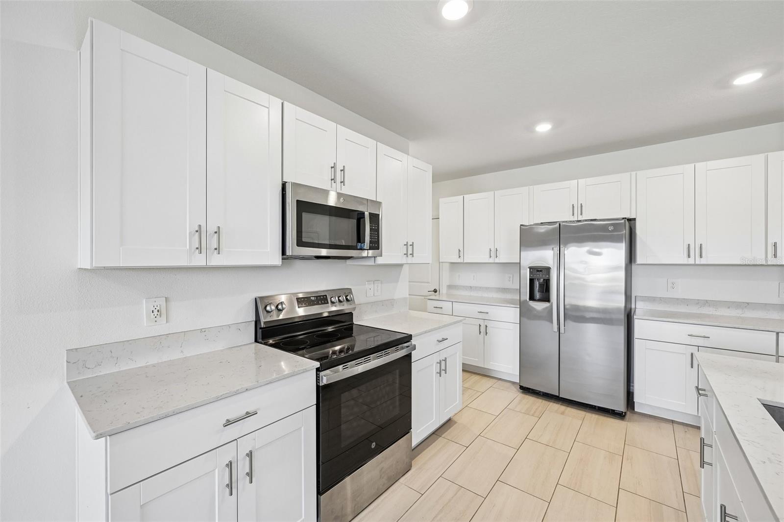 8807 SUNSET PARK TRL — photo 13