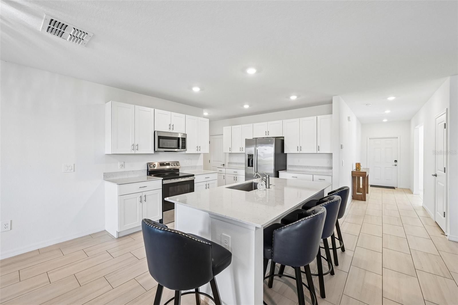 8807 SUNSET PARK TRL — photo 3