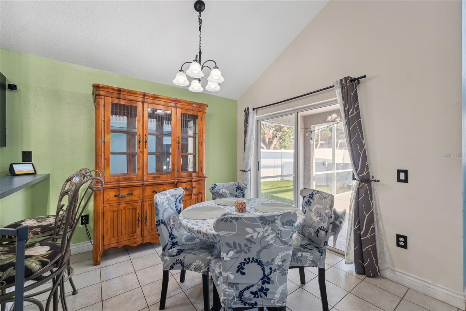 3316 PINE TOP DR — photo 6