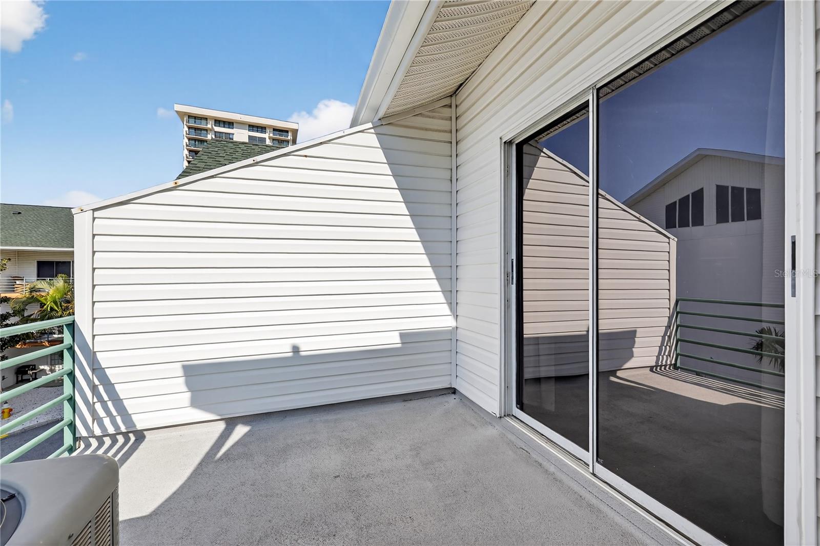 320 ISLAND WAY #603 — photo 24