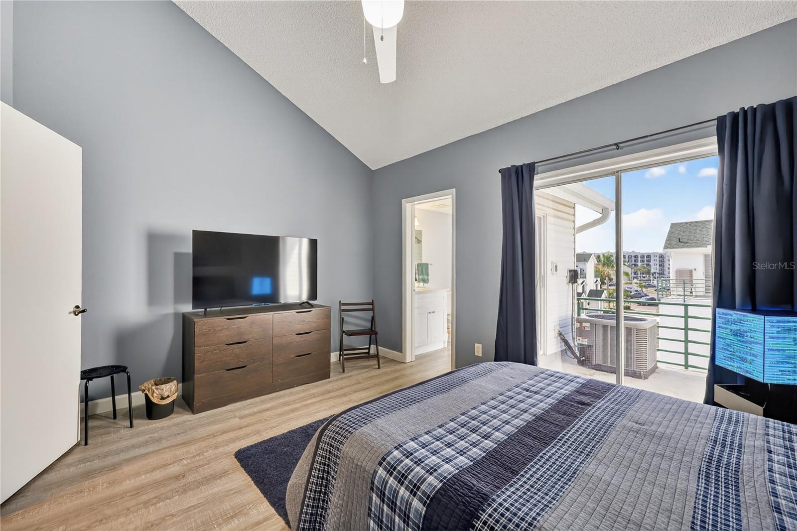 320 ISLAND WAY #603 — photo 14