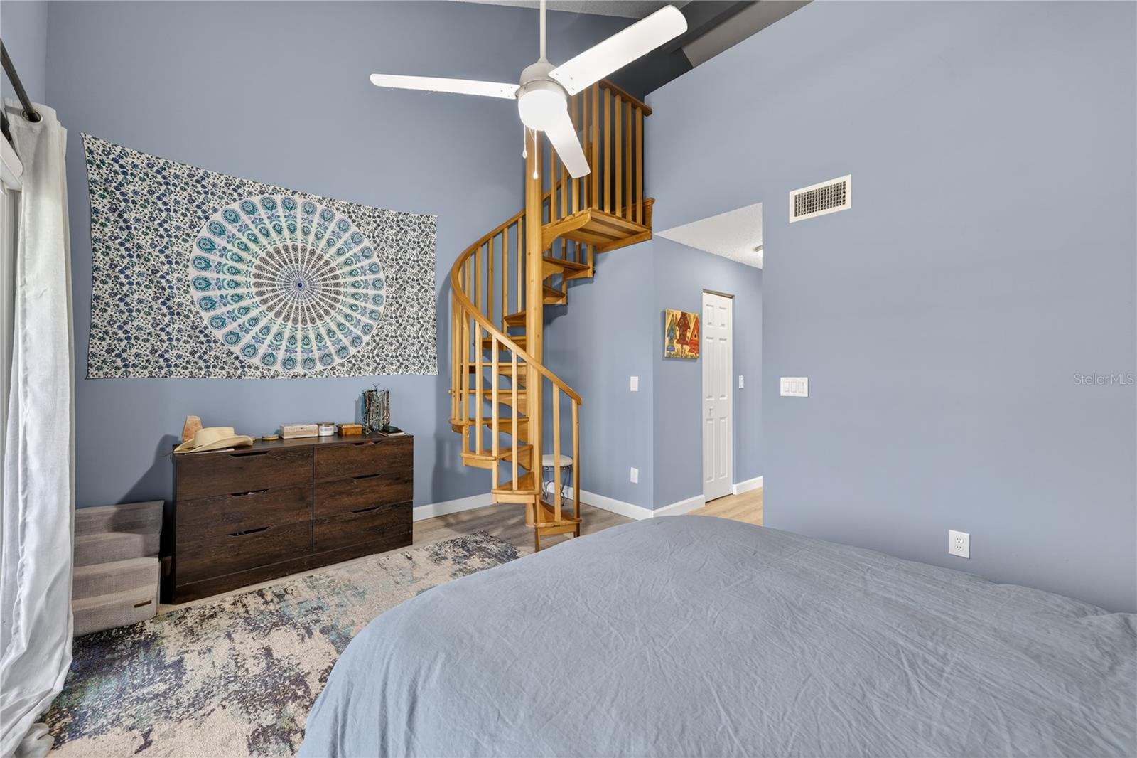320 ISLAND WAY #603 — photo 18