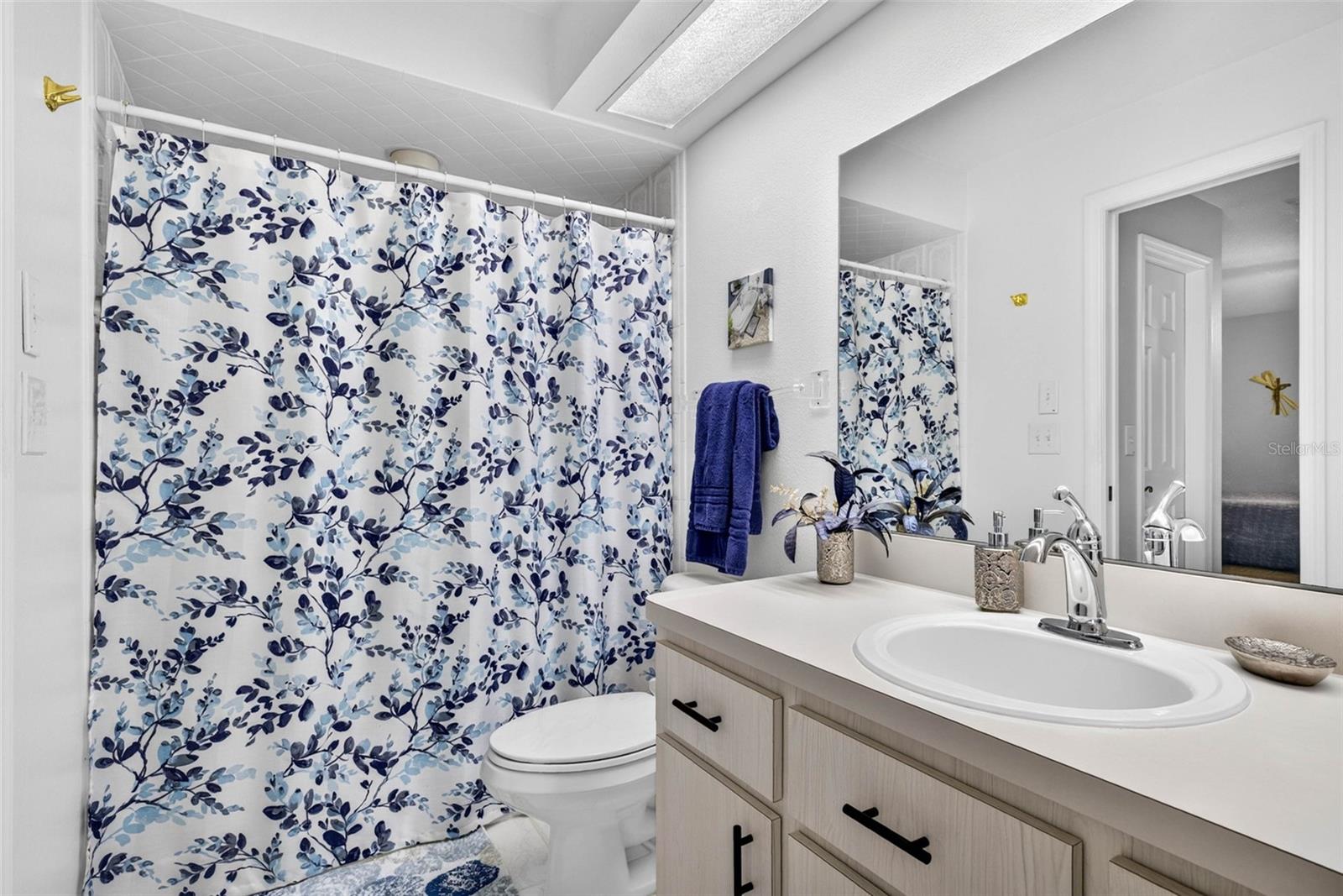 4233 AVANTI CIR — photo 18