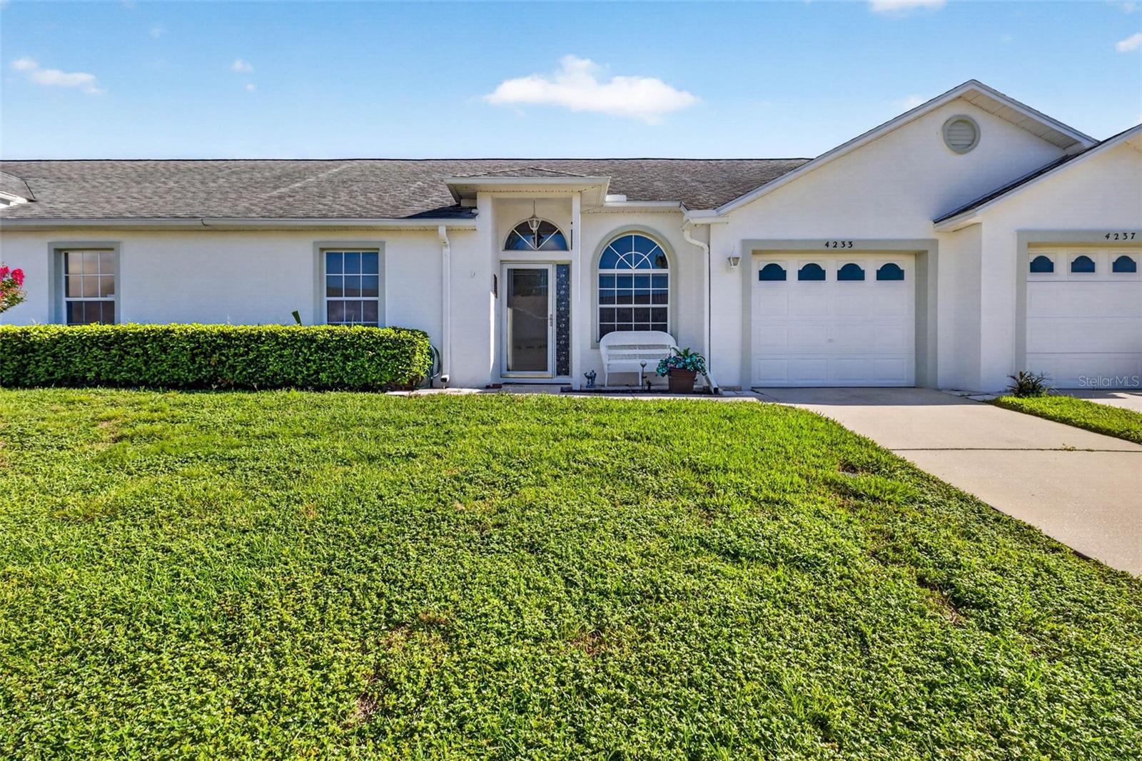 4233 AVANTI CIR — photo 2