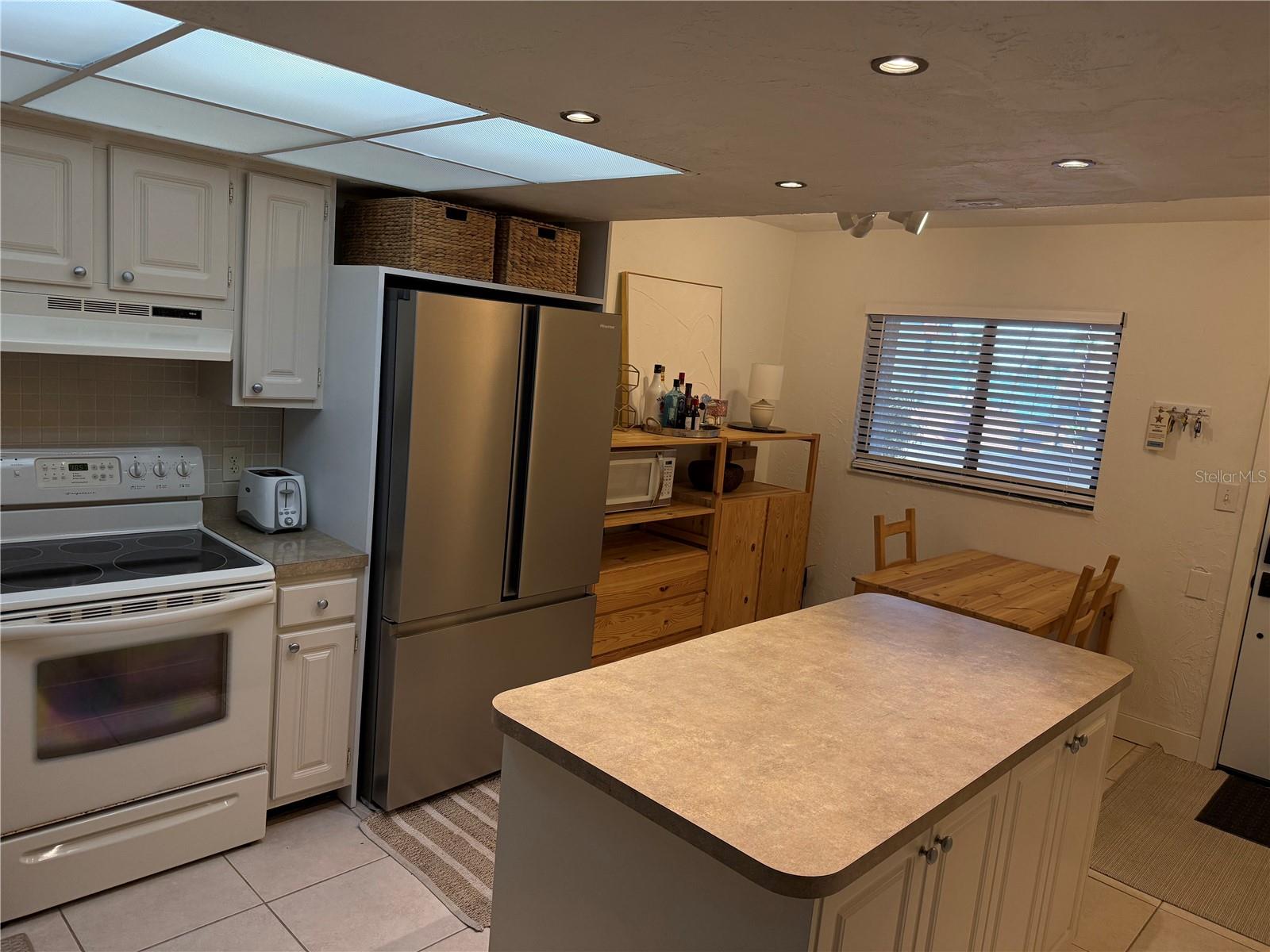 106 1ST ST E #210 — photo 3