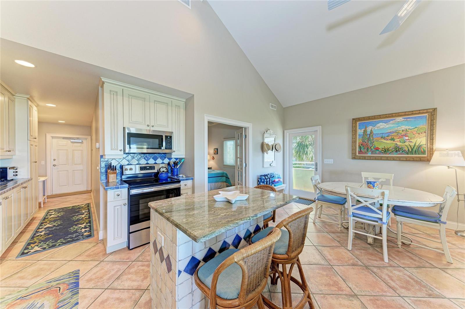 101 PALM AVE #3 — photo 10