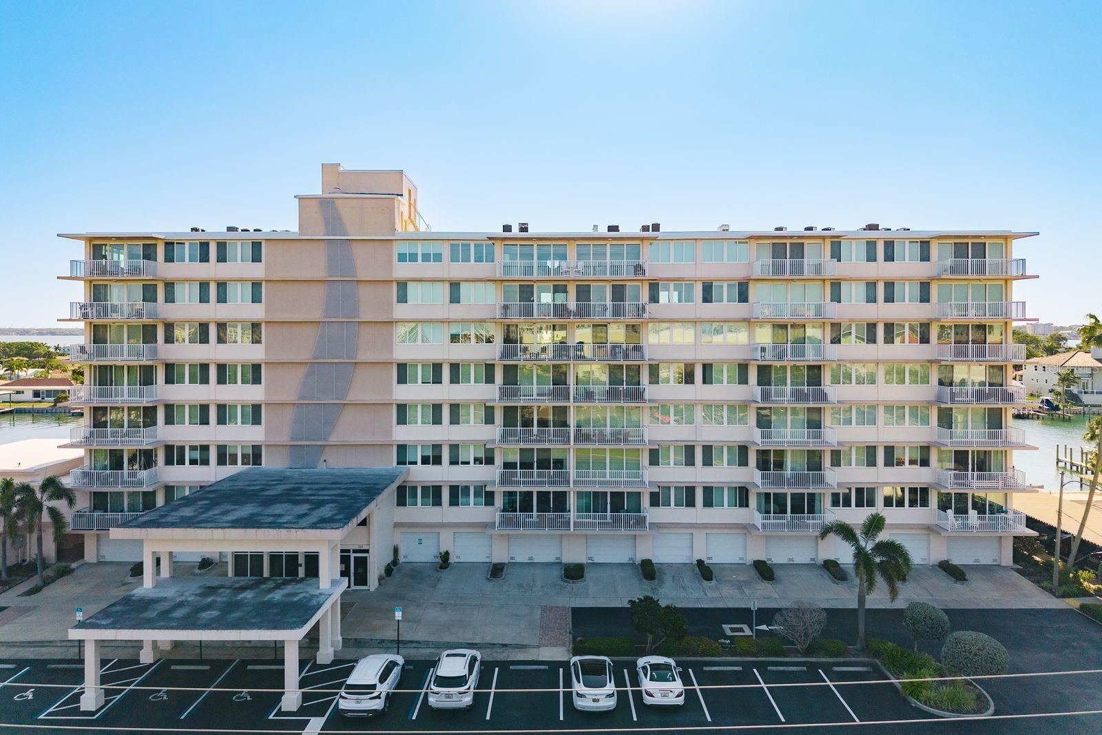 223 ISLAND WAY #2D — photo 2