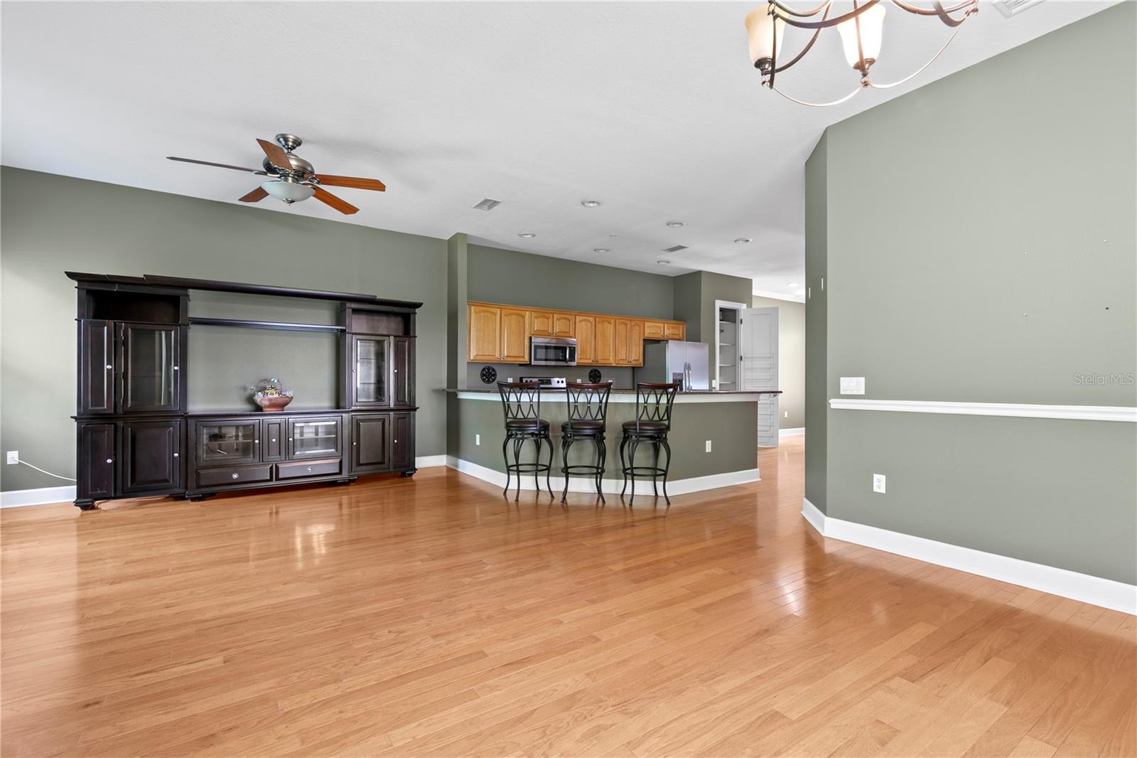 11504 BELLAMAR ST — photo 10