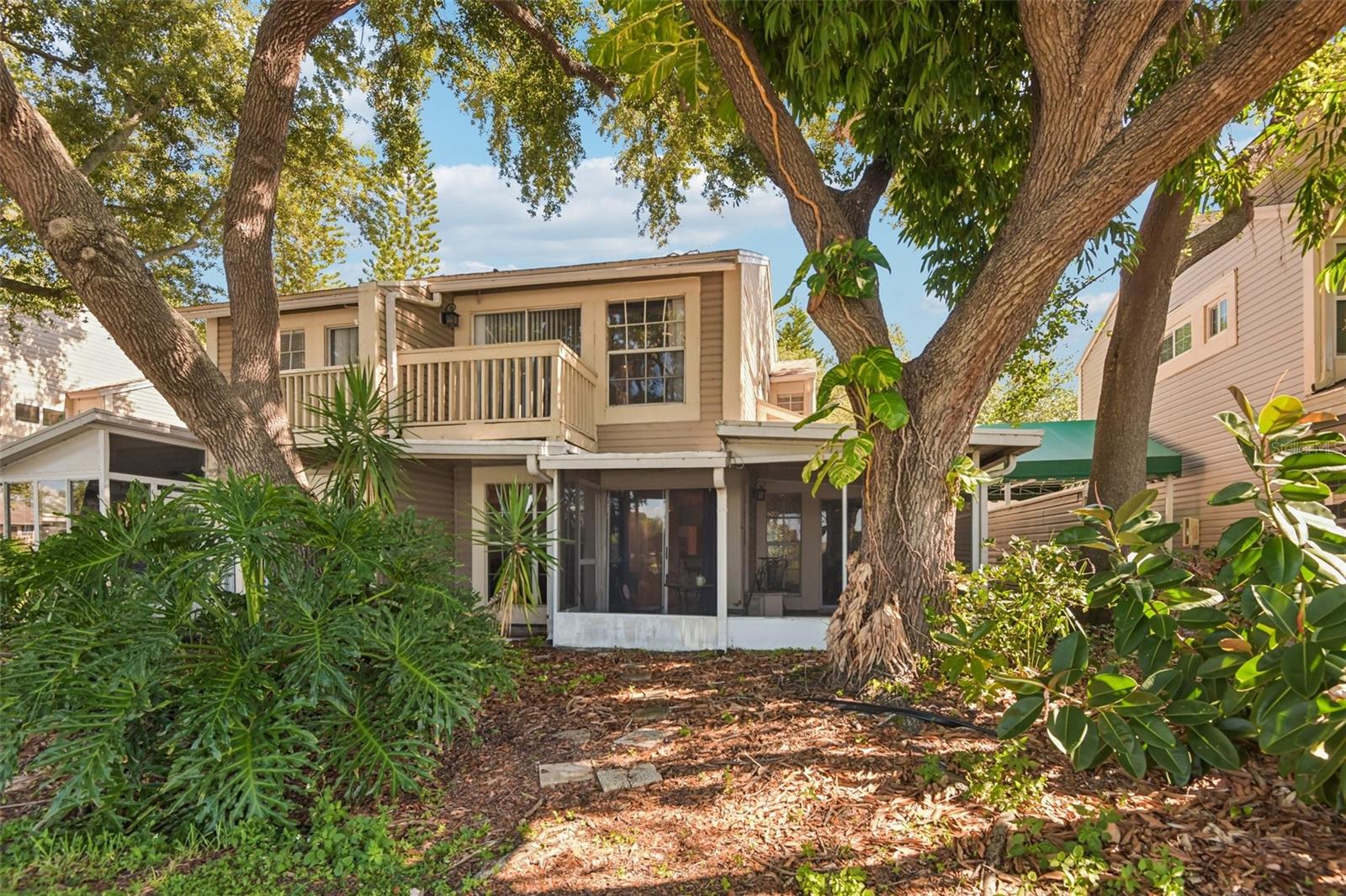 6910 LAKE PLACE CT — photo 37