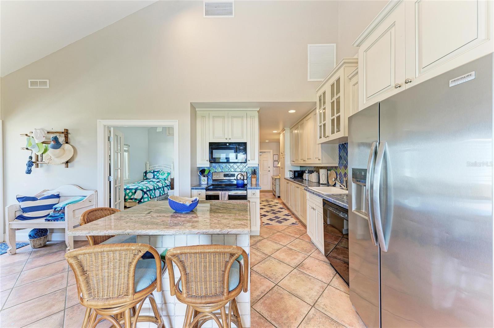 101 PALM AVE #4 — photo 13