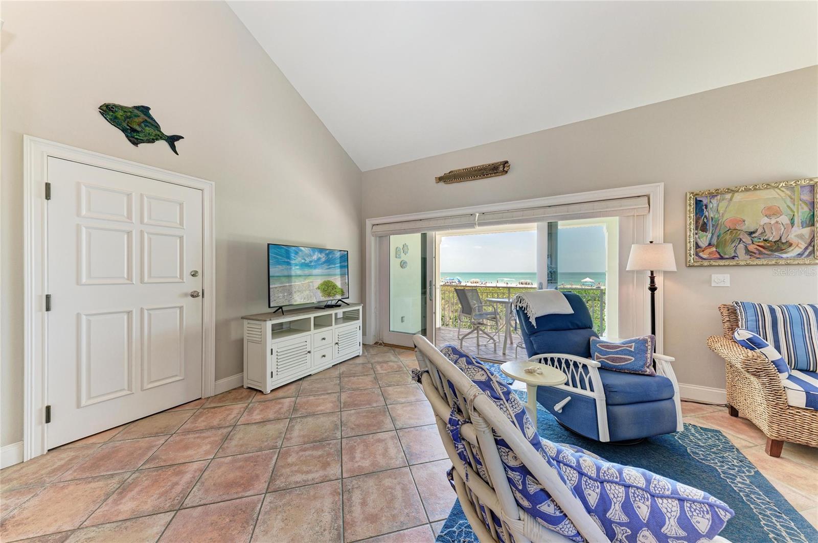 101 PALM AVE #4 — photo 12