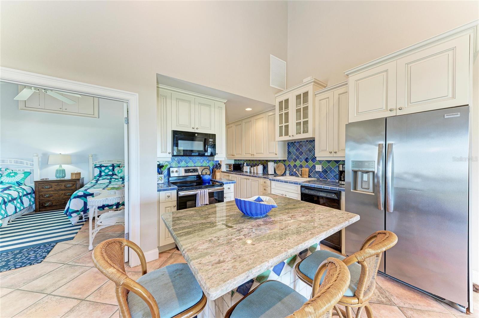 101 PALM AVE #4 — photo 14