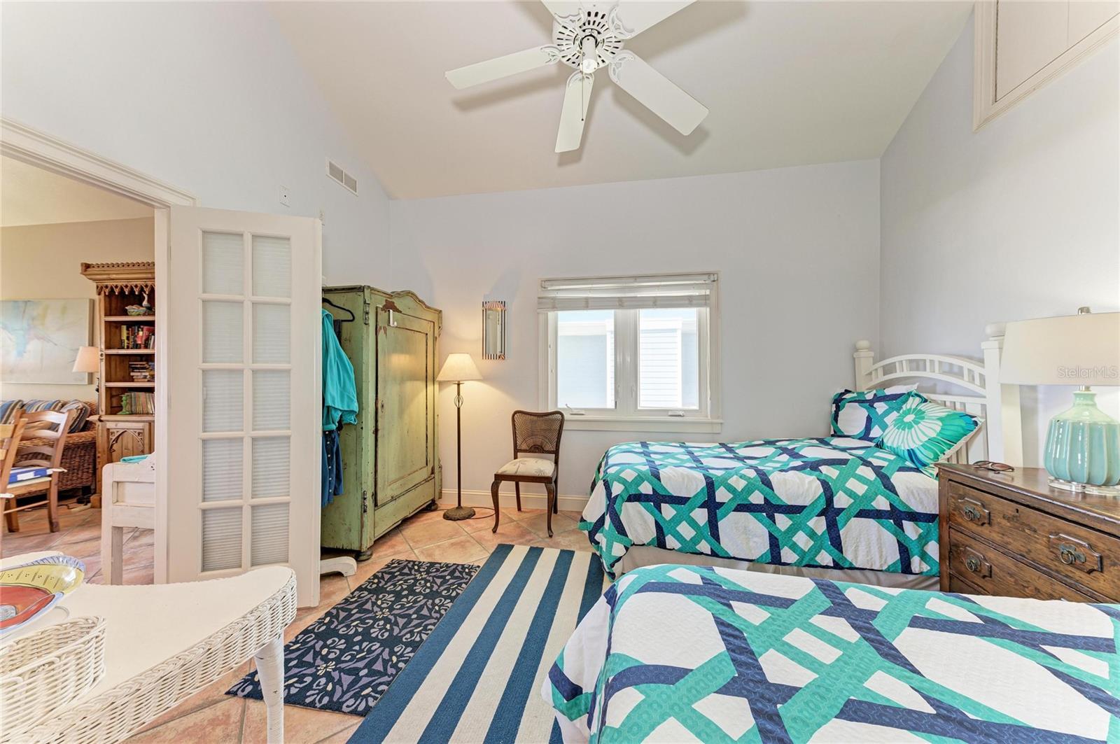 101 PALM AVE #4 — photo 24