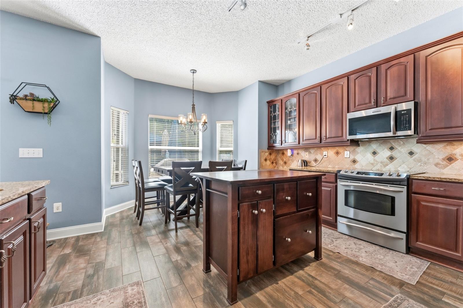 15629 EASTBOURN DR — photo 7