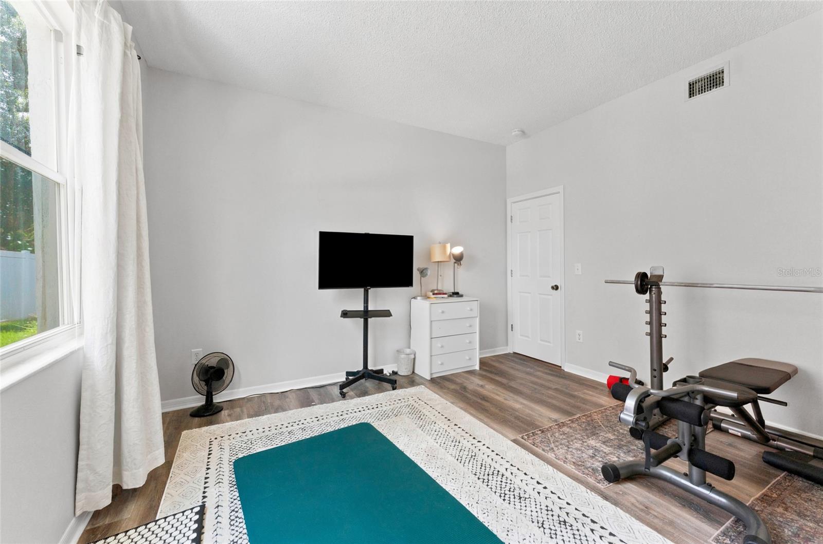 15629 EASTBOURN DR — photo 28