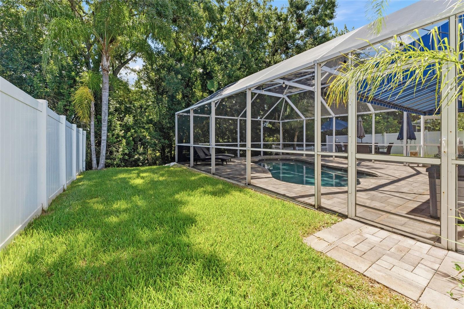 15629 EASTBOURN DR — photo 39