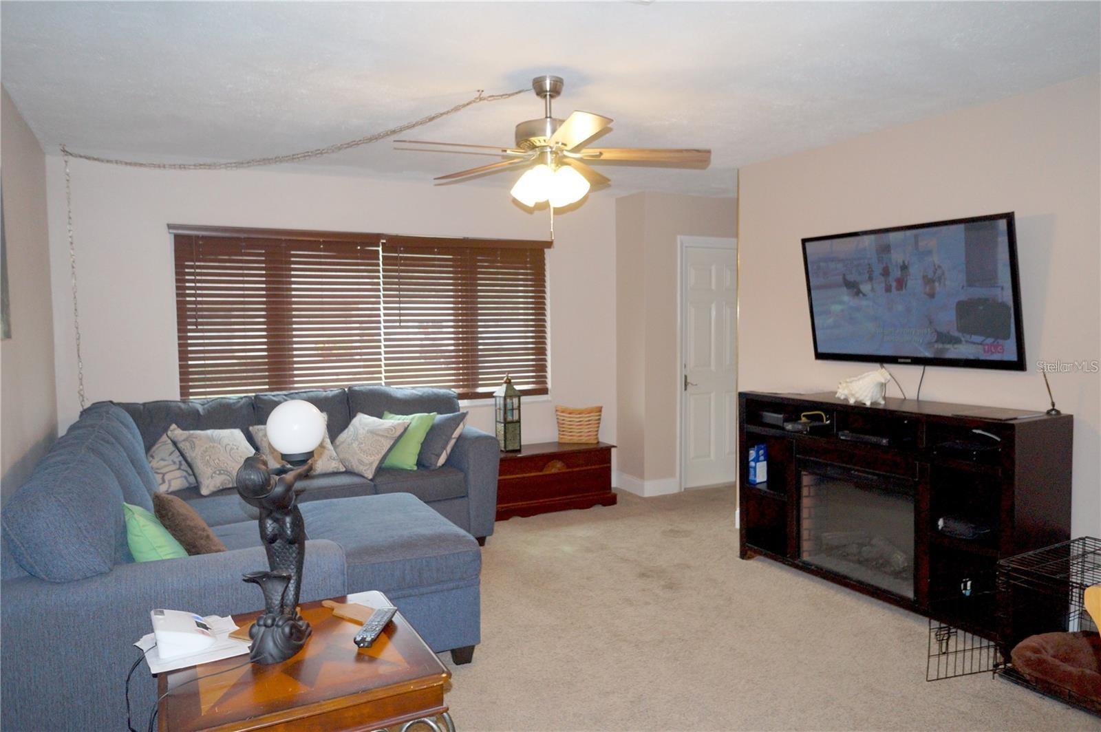 6890 VERSAILLES N #10 — photo 11