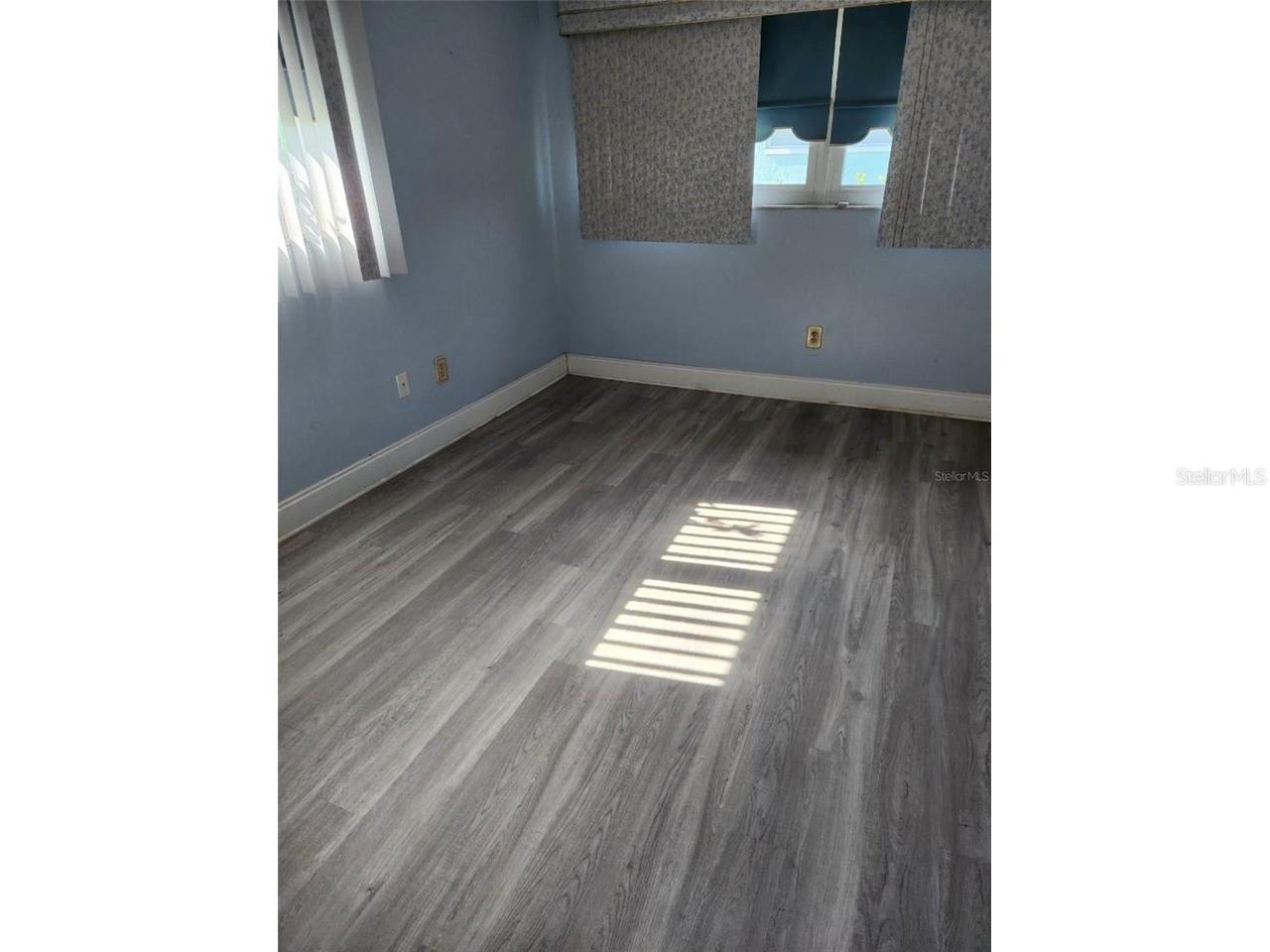 6890 VERSAILLES N #10 — photo 8