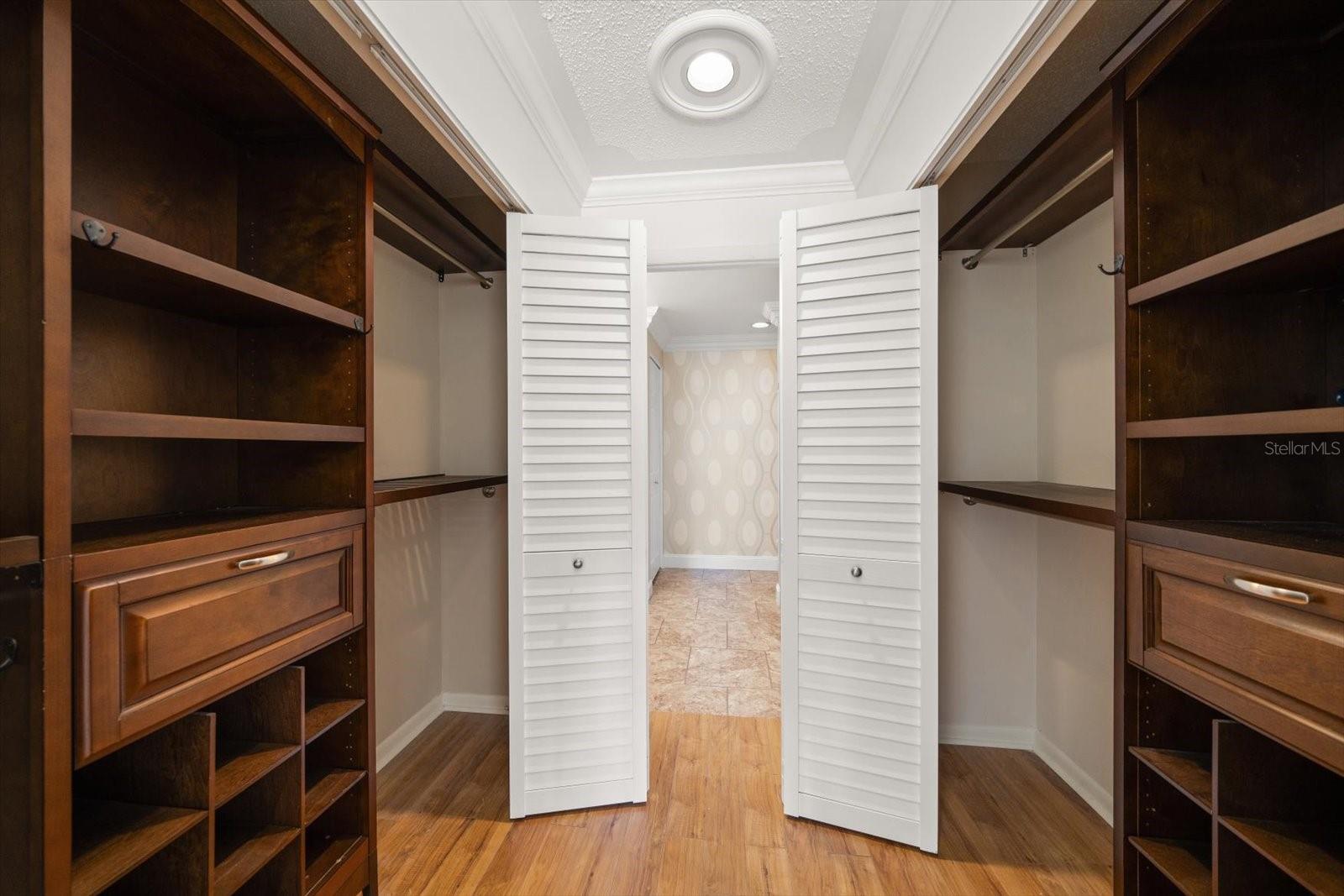 4 BELLEVIEW BLVD #106 — photo 33