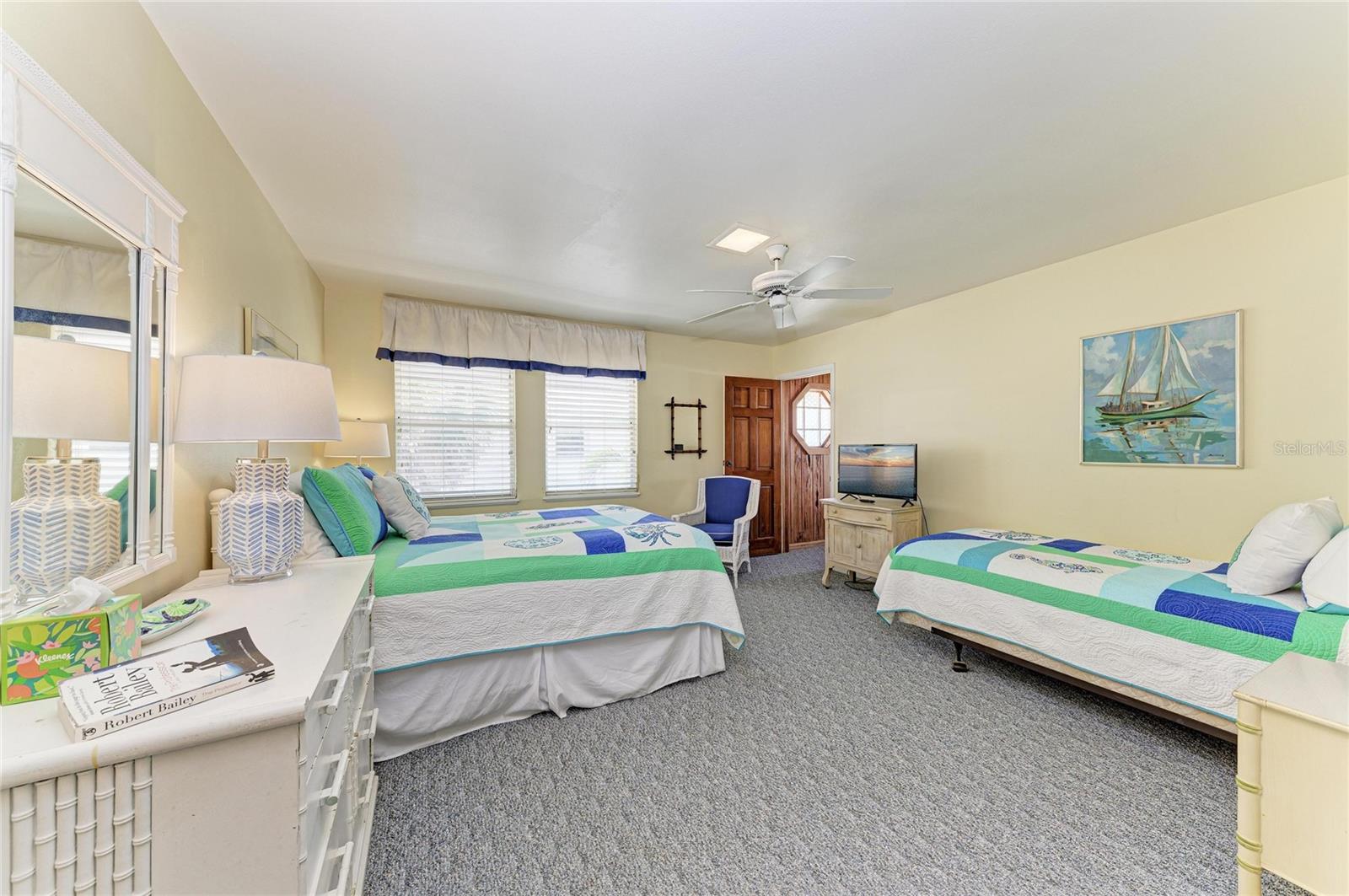 102 PALMETTO AVE — photo 41