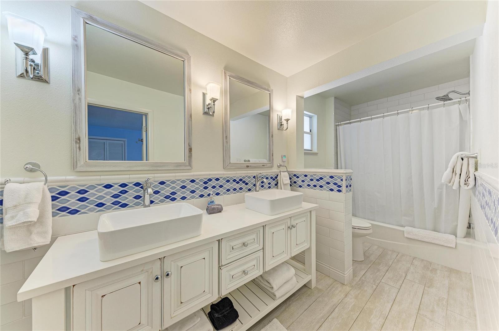 102 PALMETTO AVE — photo 27