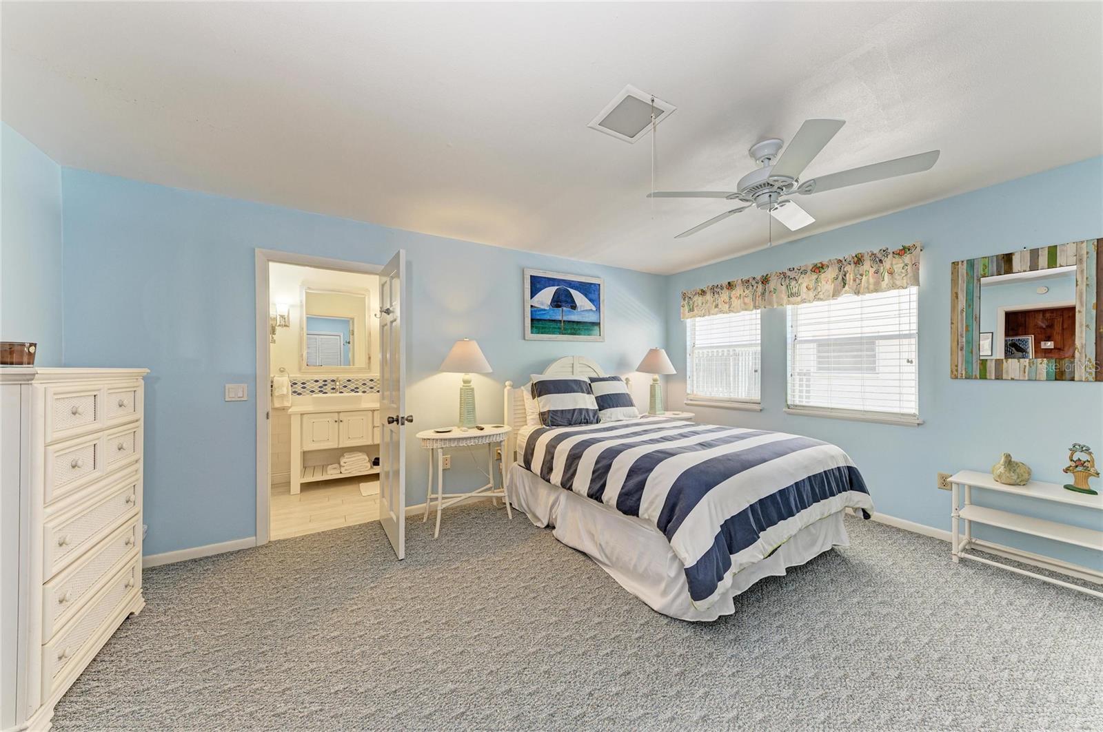 102 PALMETTO AVE — photo 24