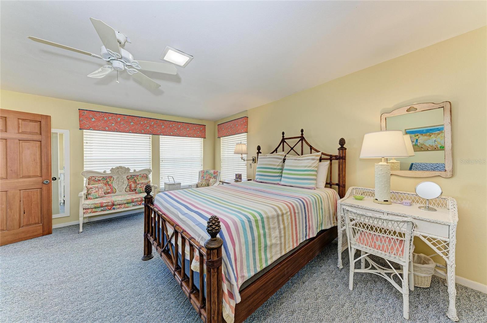 102 PALMETTO AVE — photo 36