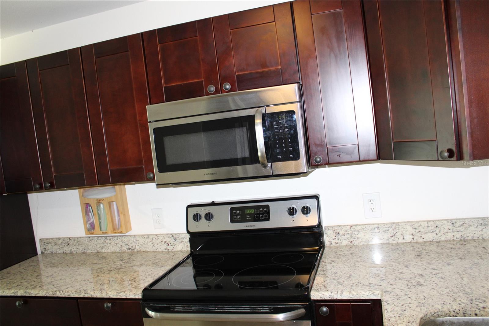 2288 CITRUS CT — photo 32