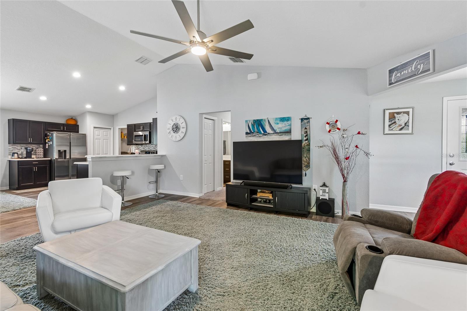 6917 GIDEON CIR — photo 8