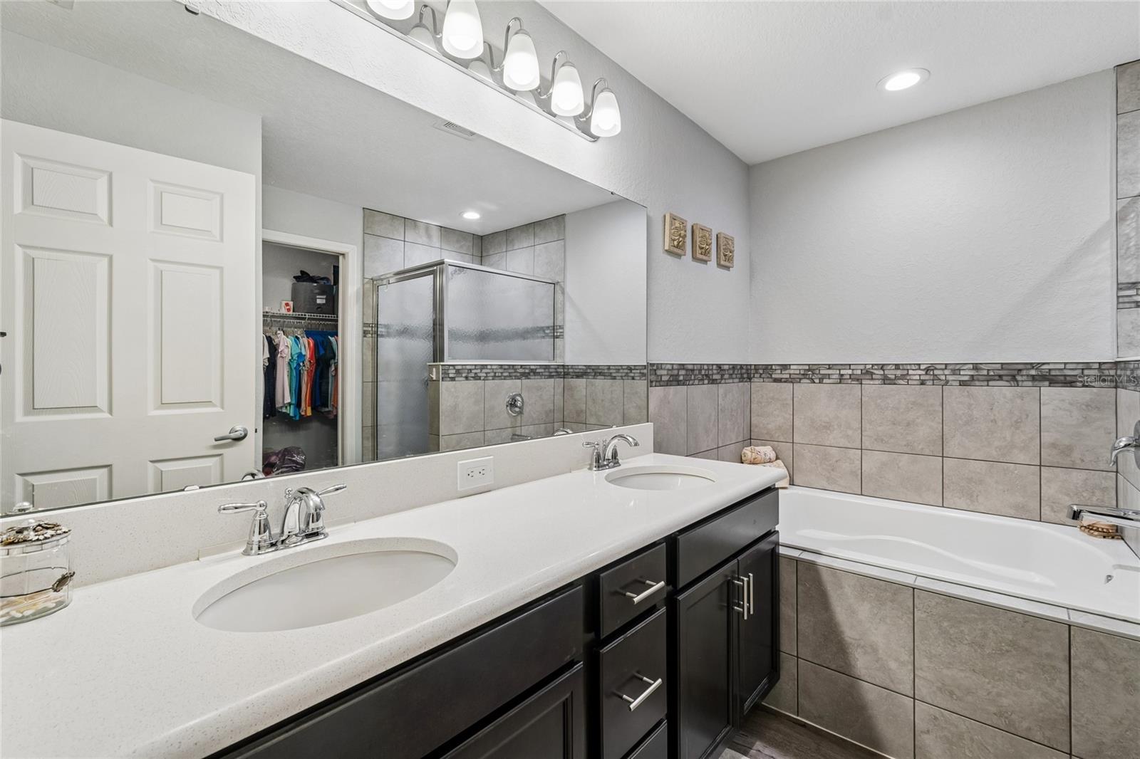 6917 GIDEON CIR — photo 23