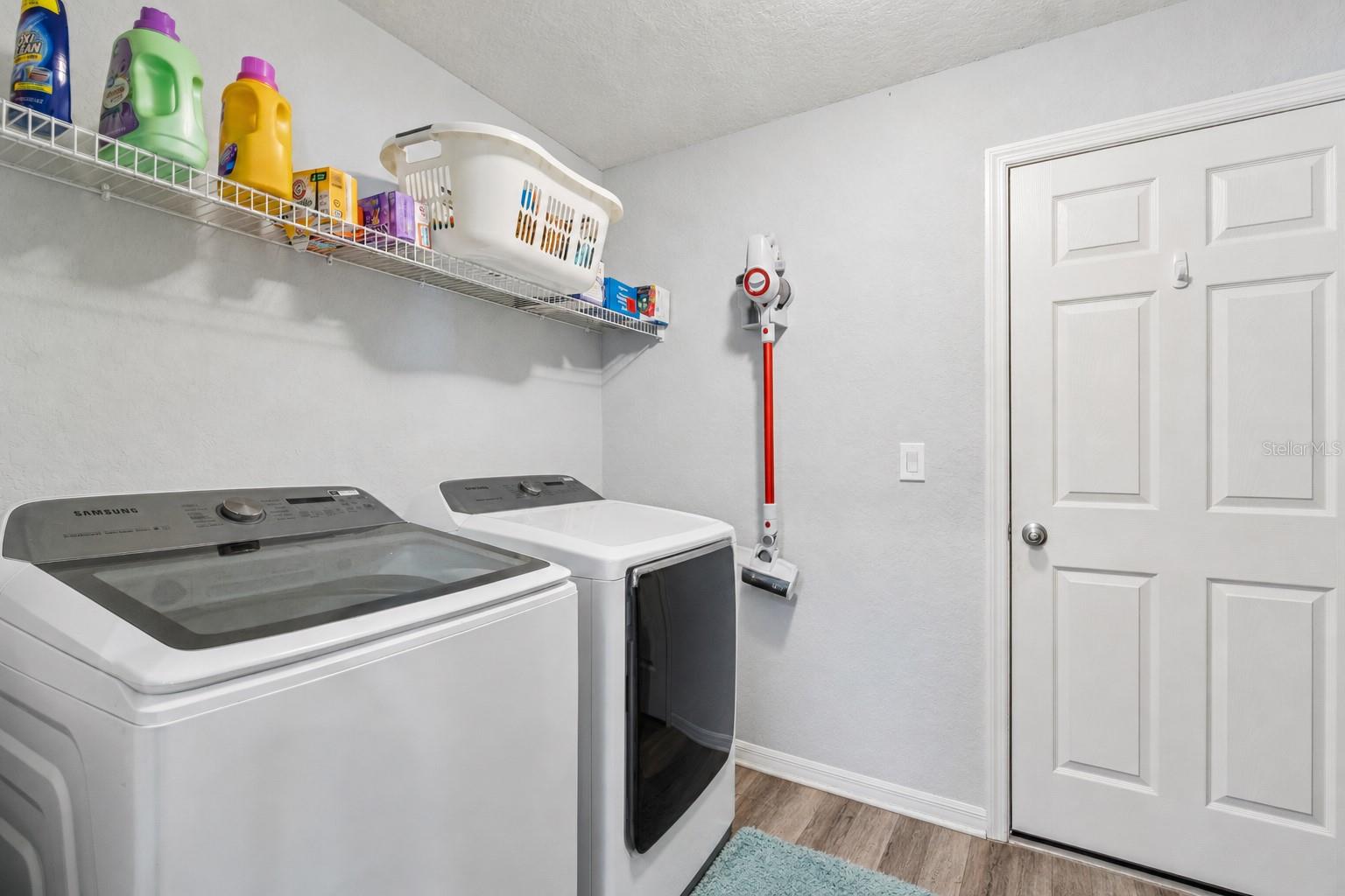 6917 GIDEON CIR — photo 16