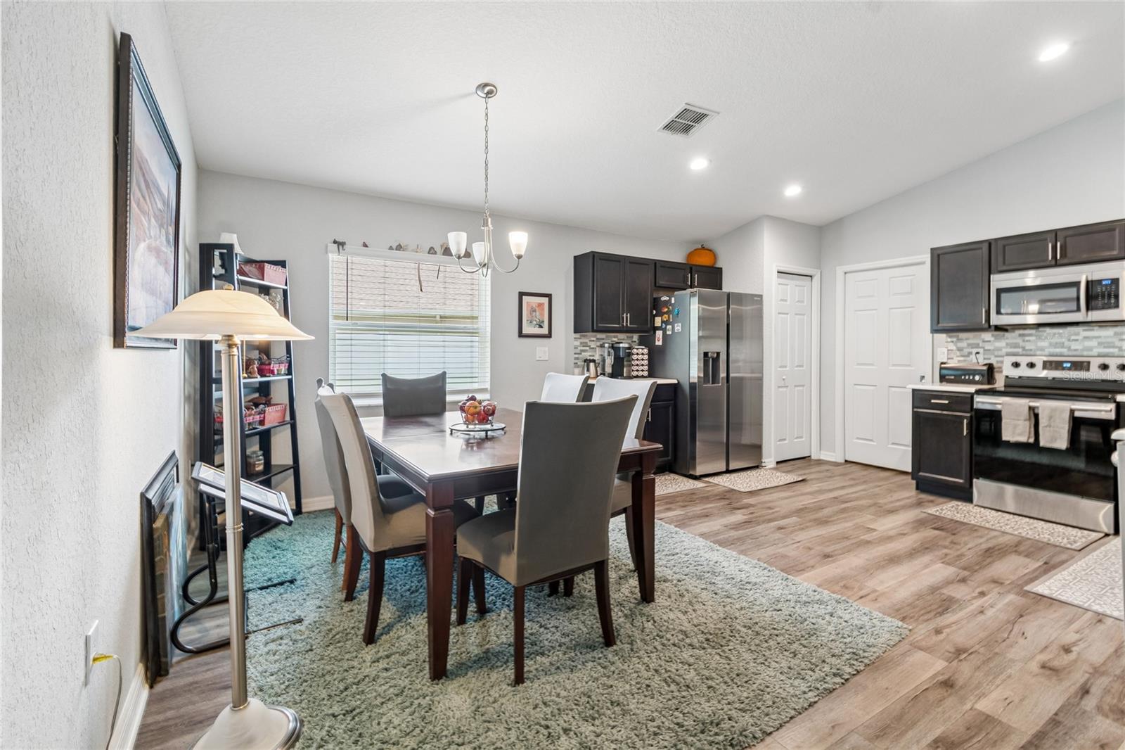 6917 GIDEON CIR — photo 10