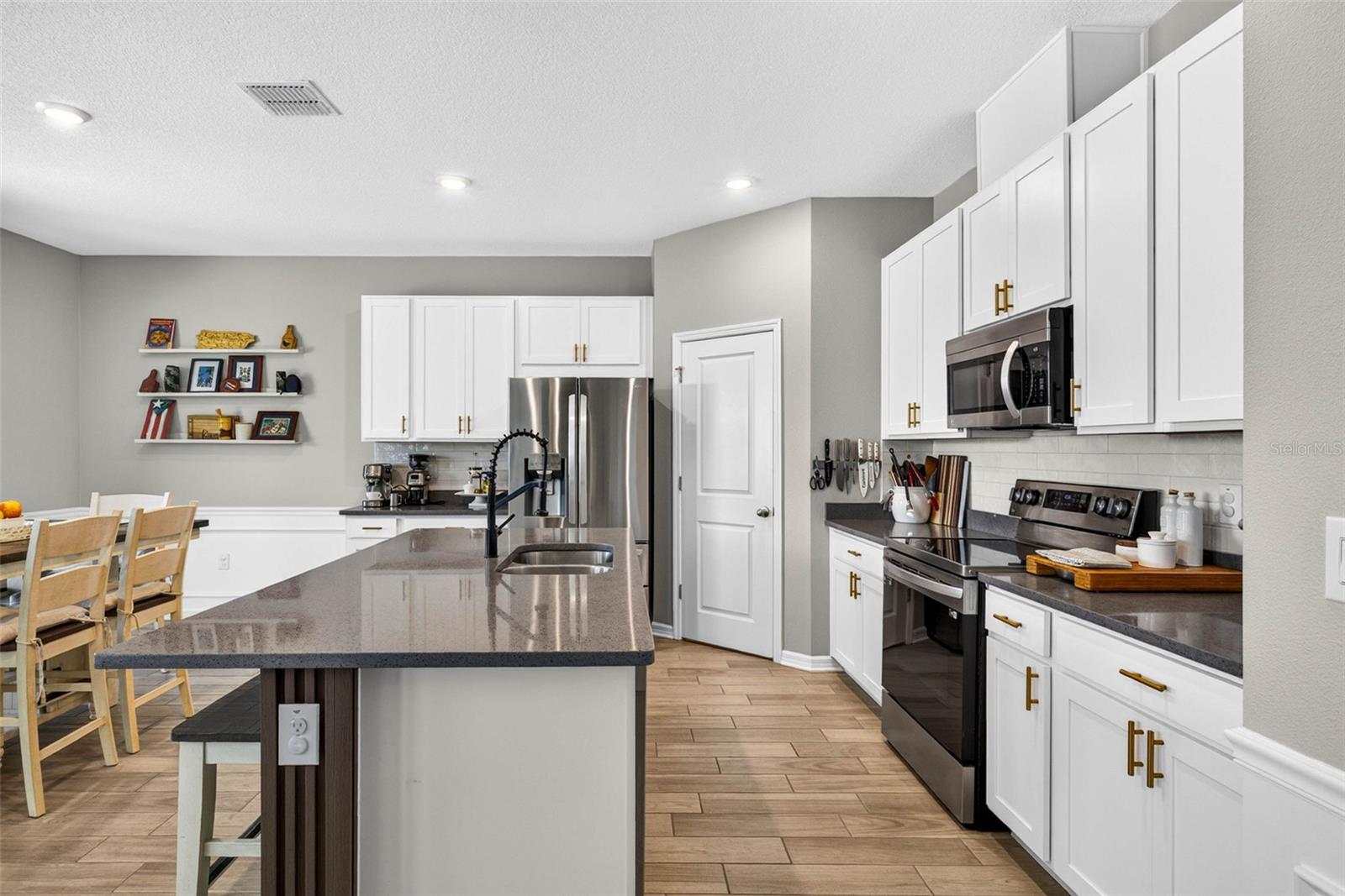 34117 WHITE FOUNTAIN CT — photo 16